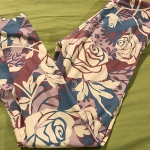 EUC Lularoe OS Rose leggings